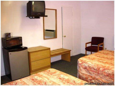 Overton Motel Livingston Habitación foto